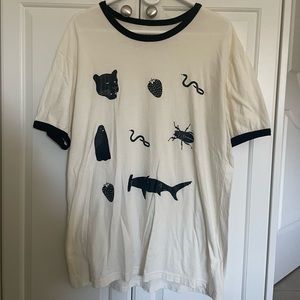 Lorien Stern Ring Crew Neck Tee